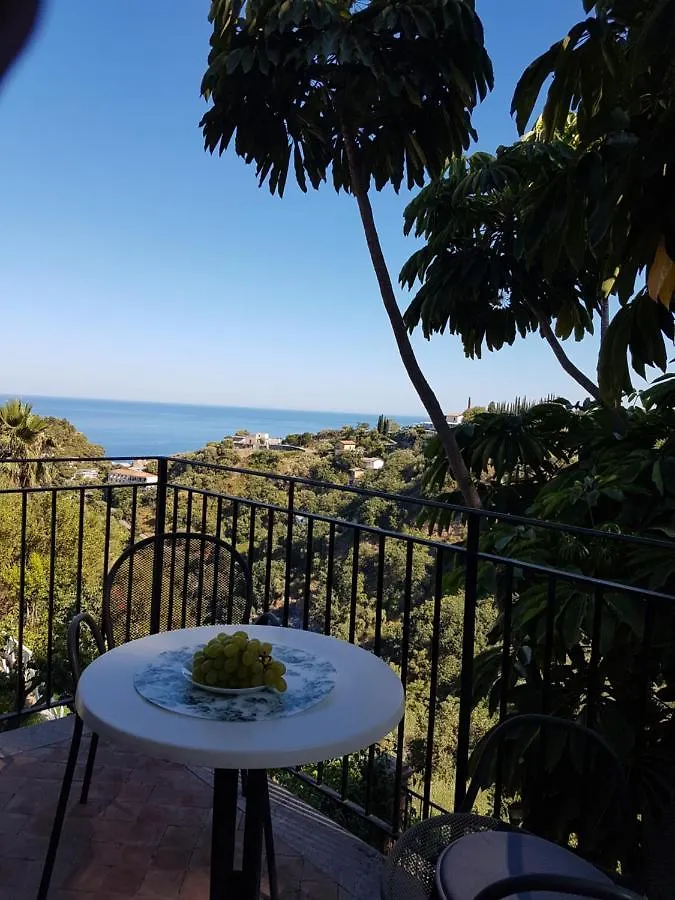 Villa Glamour Taormina 0*,