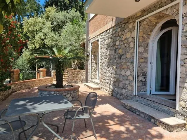 Villa Glamour Taormina 0*,